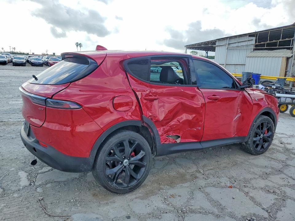 2023 Dodge Hornet VIN ZACNDFBN6P3A06516 COPART salvage auction — SIDE, TX - SALVAGE VEHICLE TITLE, sold $3,100 on 2026-07-28 (photo 3)