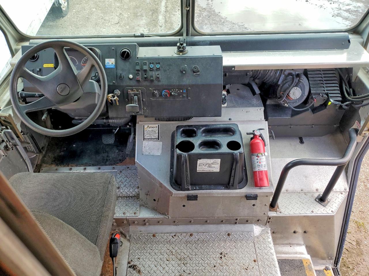 2020 Freightliner Mt45g VIN 4UZAC2EAXLCMH6095 COPART salvage auction — Normal Wear, IL - CERTIFICATE OF TITLE, sold $33,250 on 2026-07-07 (photo 8)