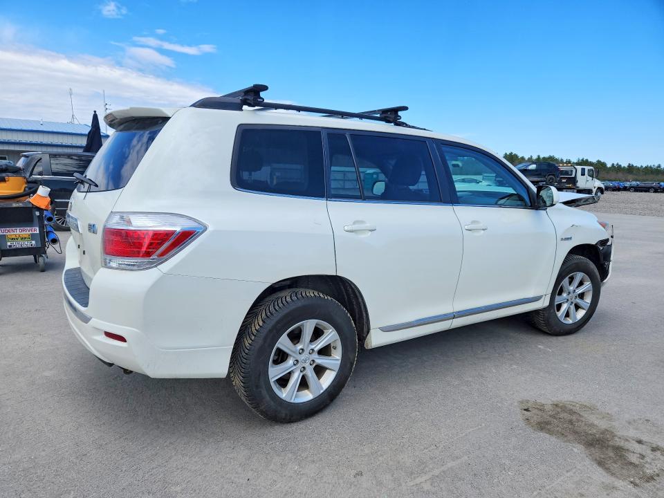 2011 Toyota Highlander hybrid VIN JTEBC3EH3B2001713 COPART salvage auction — FRONT END, Me - Cert Of Title-Salvage Collisio, sold $1,300 on 2026-07-15 (photo 3)