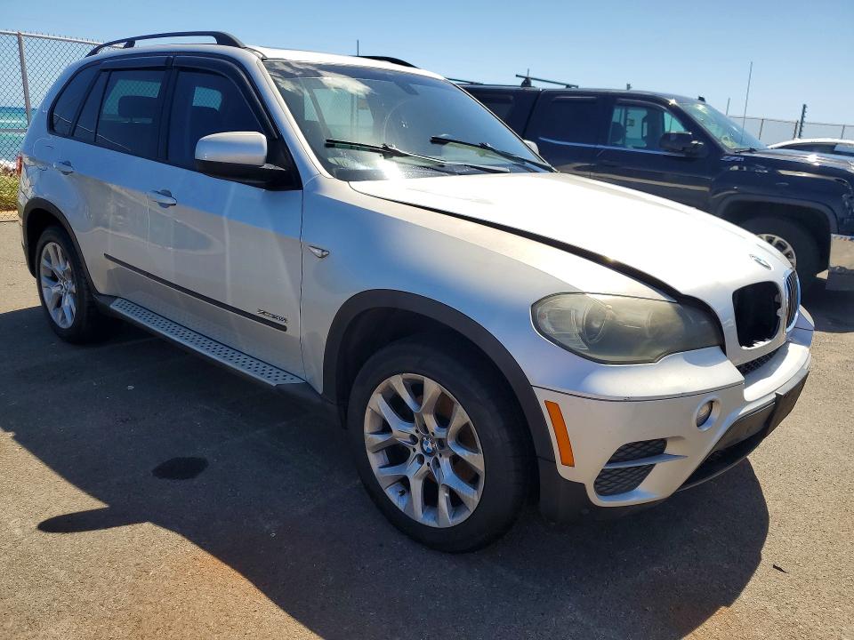 2011 BMW X5 VIN 5UXZV4C57BL413962 COPART salvage auction — WATER/FLOOD, HI - CERTIFICATE OF SALVAGE, sold $200 on 2026-07-27 (photo 4)