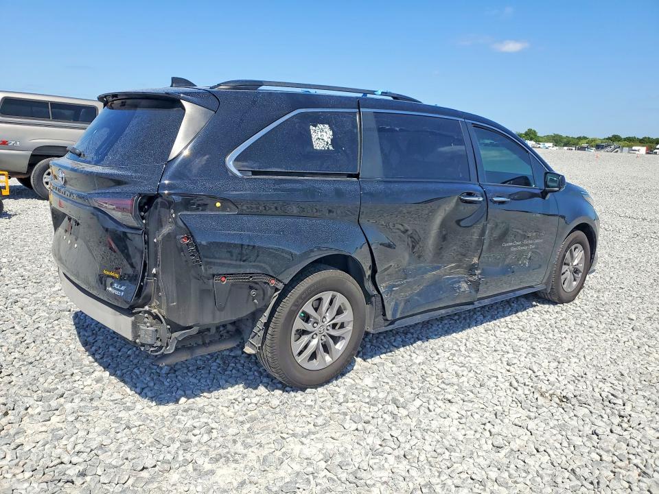 2023 Toyota Sienna VIN 5TDYRKEC6PS169051 COPART salvage auction — SIDE, Salvage Title, sold $8,100 on 2026-07-28 (photo 3)