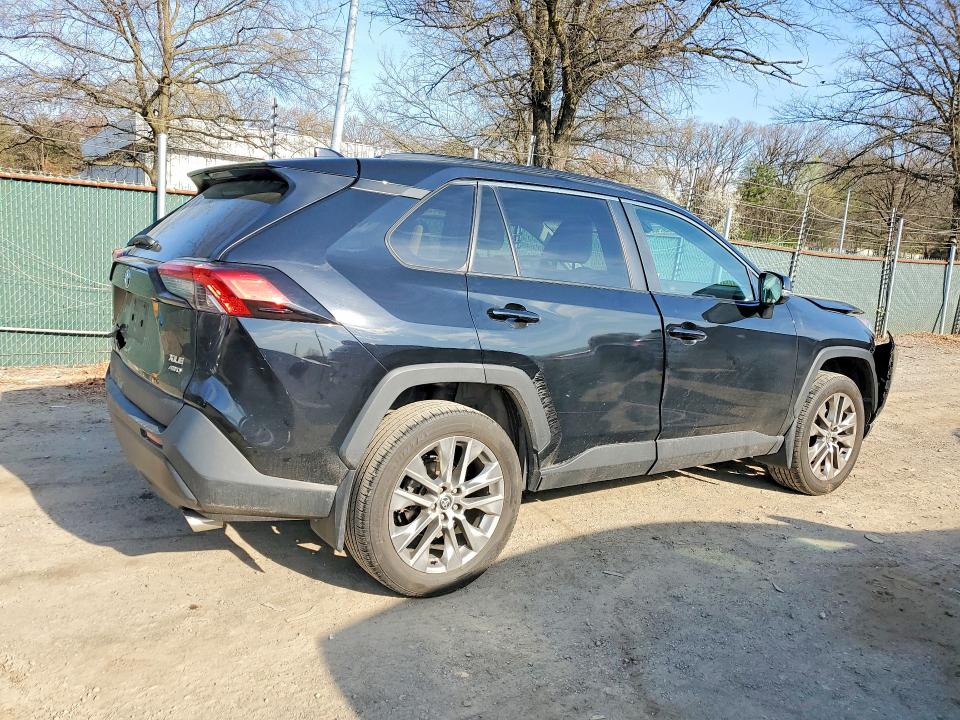 2021 Toyota Rav 4 VIN 2T3A1RFV3MC188007 COPART salvage auction — FRONT END, Md - Cert Of Salvage > 75% Damage, sold $9,400 on 2026-07-02 (photo 3)