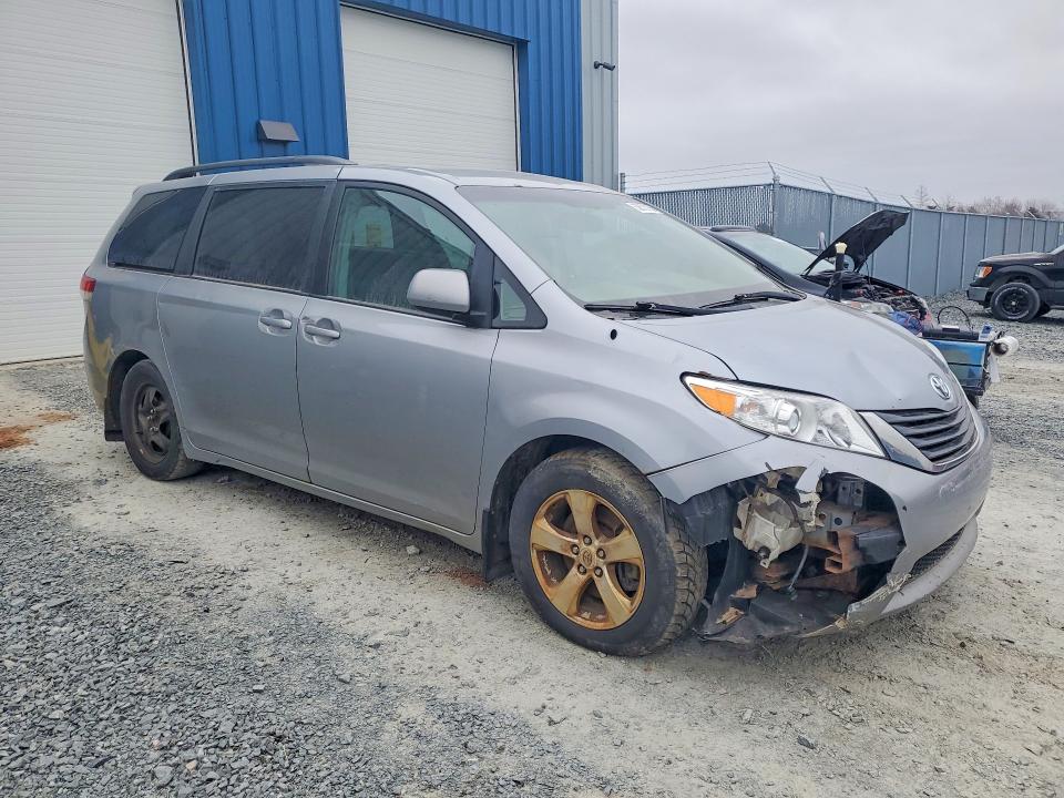 2011 Toyota VIN 5TDKK3DC8BS159342 COPART salvage auction — SIDE, Pe - Clean Title, sold $1,250 on 2026-07-02 (photo 4)