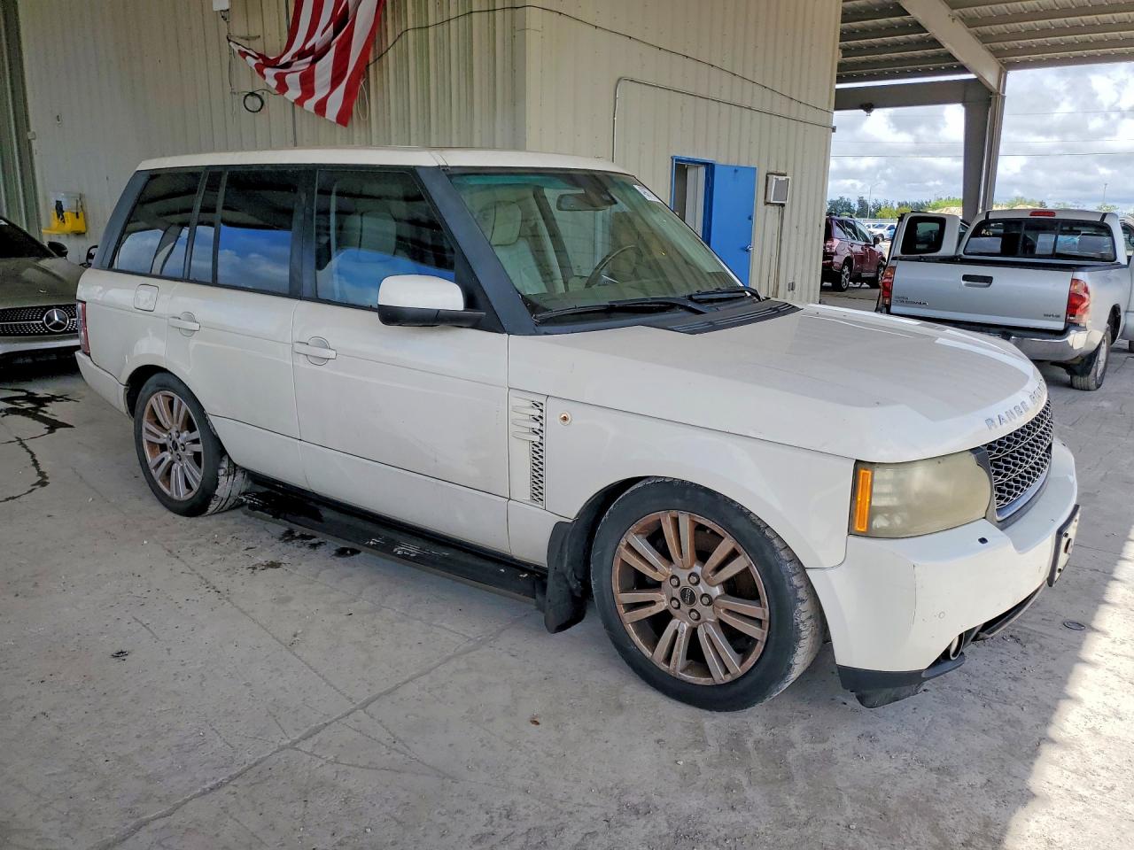 2010 Land rover RANGE ROVER VIN SALMF1D43AA308075 COPART salvage auction — Minor Dent/Scratches, FL - CERTIFICATE OF TITLE, sold $450 on 2026-05-06 (photo 4)