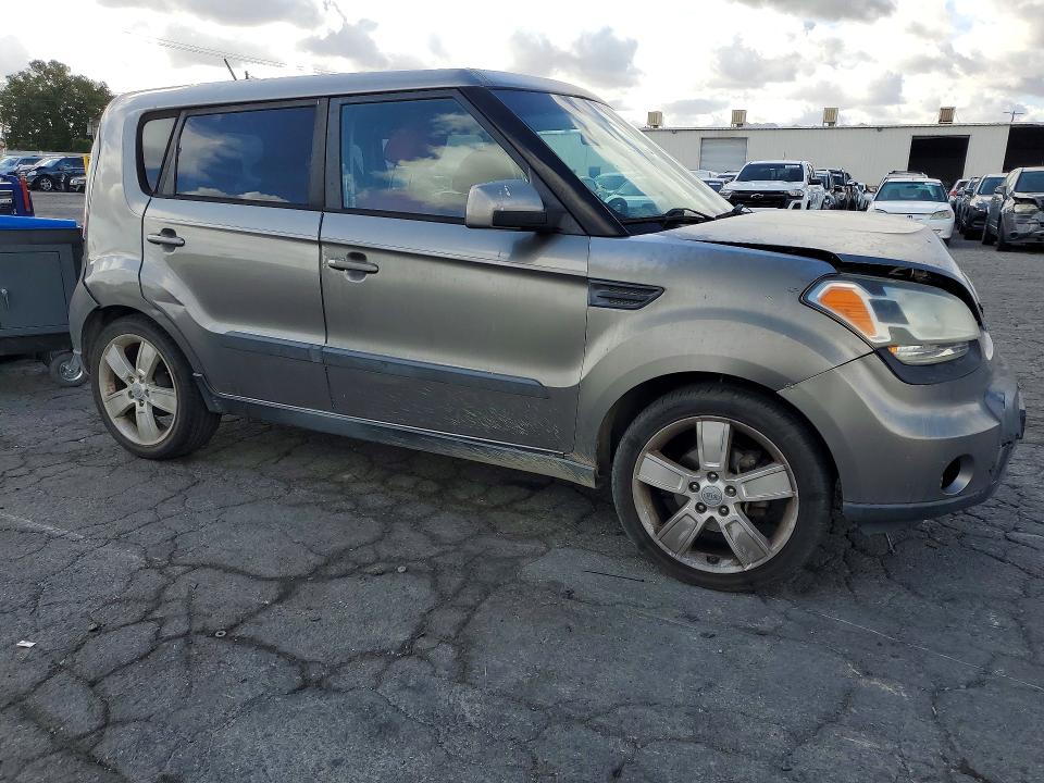 2011 Kia Soul VIN KNDJT2A29B7211943 COPART salvage auction — FRONT END, CA - SALVAGE CERTIFICATE, sold $475 on 2026-07-09 (photo 4)