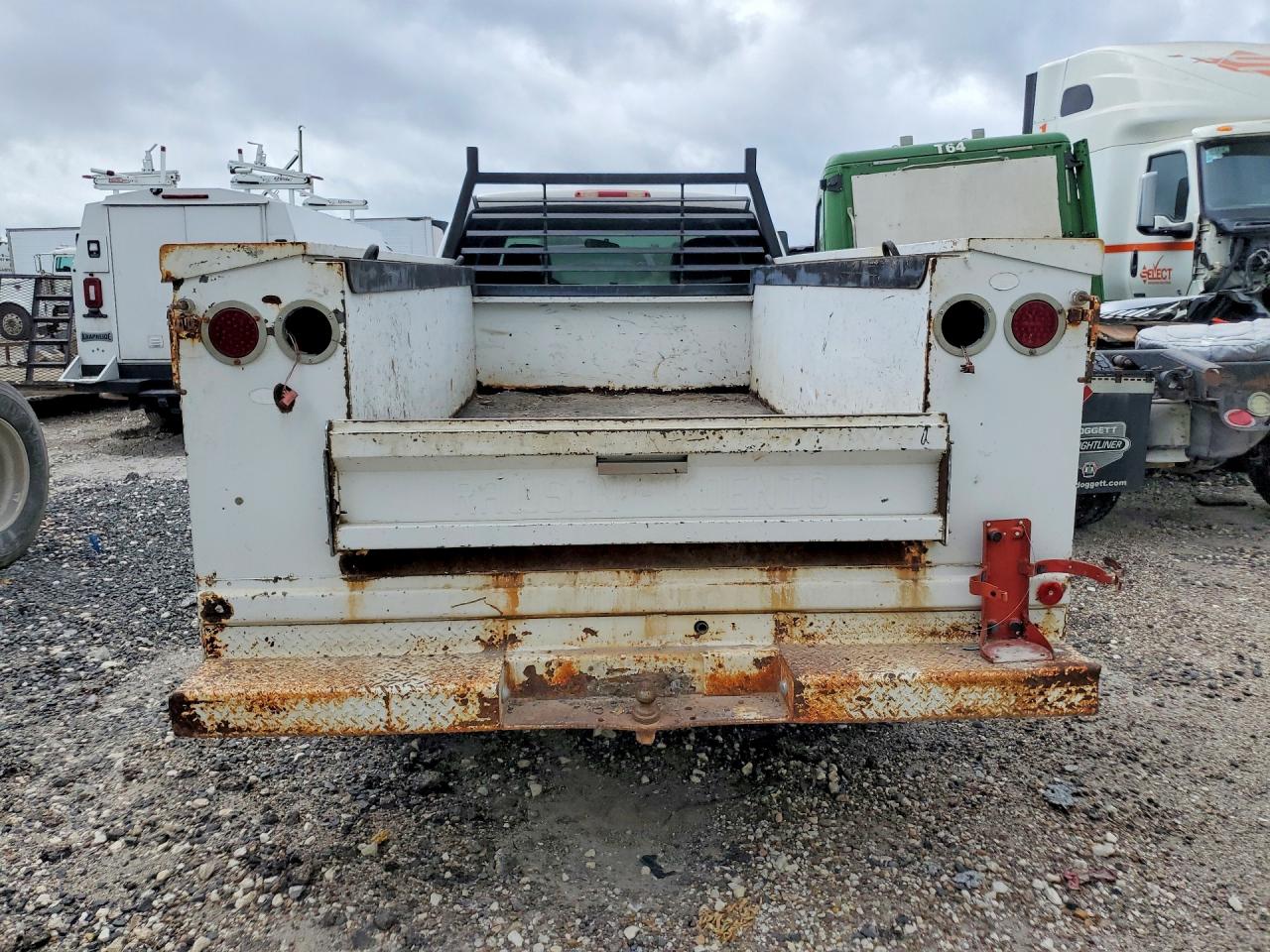 2006 Chevrolet Silverado 2500 VIN 1GCHC29U36E158629 COPART salvage auction — Normal Wear, TX - CERTIFICATE OF TITLE, sold $50 on 2026-07-09 (photo 6)