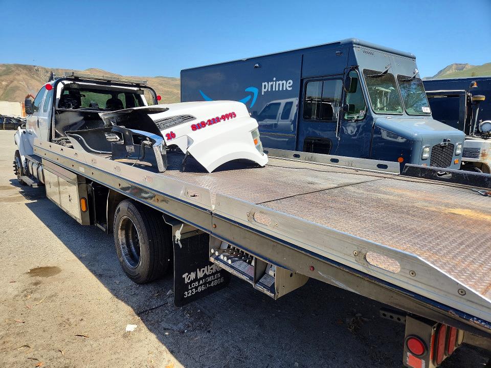 2016 Ford F650-f750 VIN 1FDWX6DX2GDA01844 COPART salvage auction — FRONT END, Ca - Salvage Certificate, sold $14,000 on 2026-07-29 (photo 2)