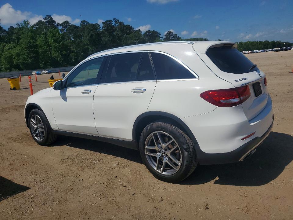 2019 Mercedes-benz Glc VIN WDC0G4JB3KF548474 COPART salvage auction — MINOR DENT/SCRATCHES, La - Dealer Only Clean Title, sold $7,500 on 2026-07-28 (photo 2)