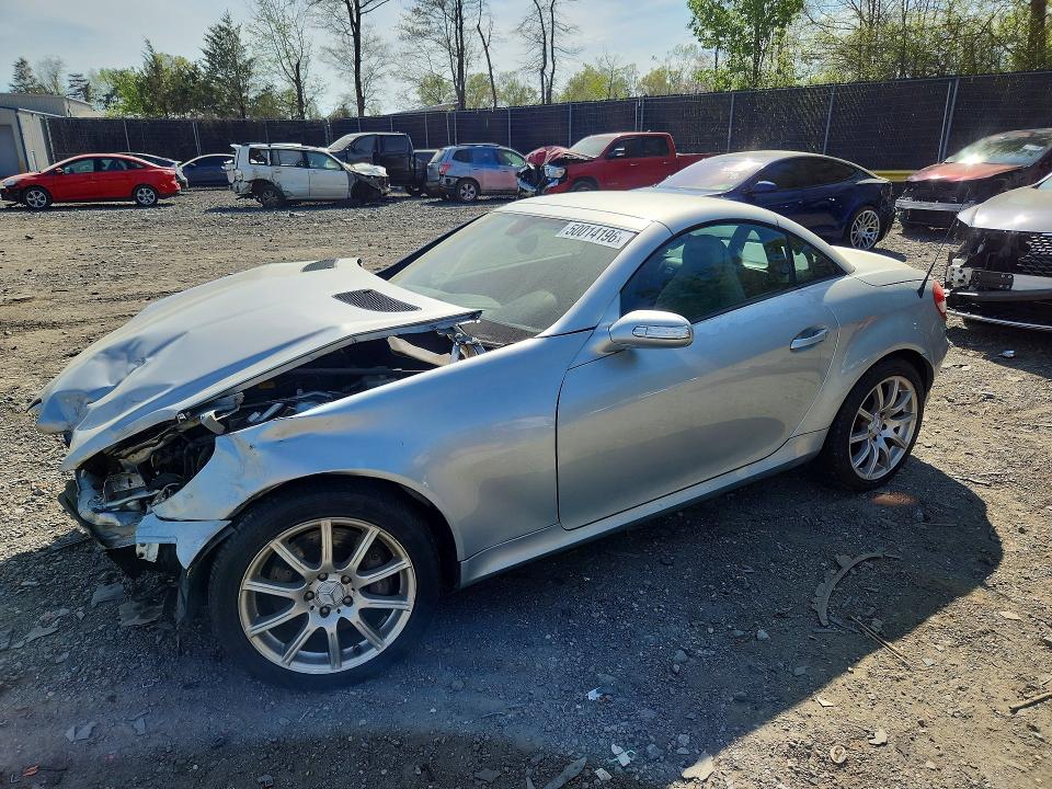 2005 Mercedes-benz Slk-klasse VIN WDBWK56F75F045162 COPART salvage auction — FRONT END, MD - CERT OF SALVAGE > 75% DAMAGE, sold $375 on 2026-07-31 (photo 1)