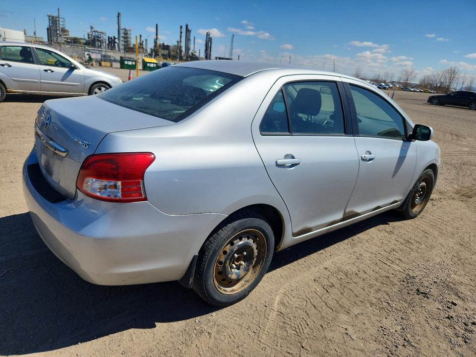 2010 Toyota Yaris VIN JTDBT4K39A1362872 COPART salvage auction — SIDE, Qc - Gravement Accidente, sold $1,450 on 2026-07-21 (photo 3)
