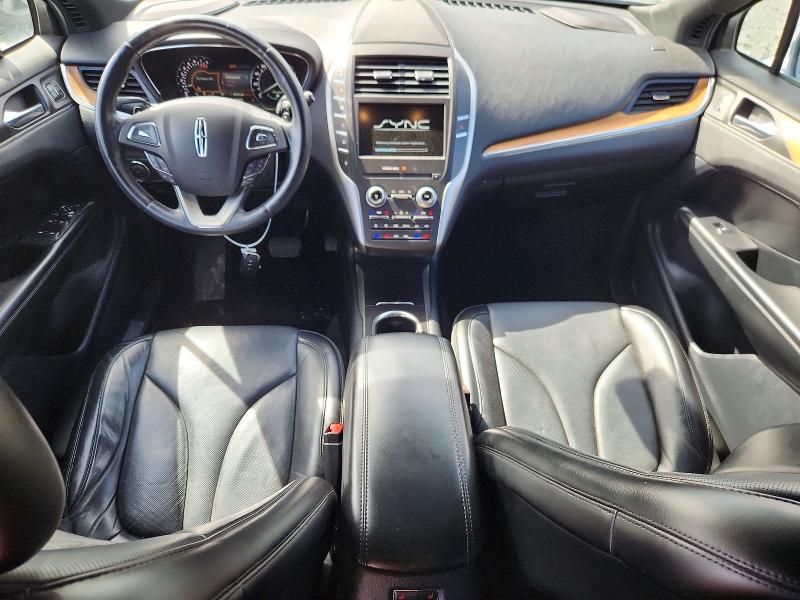 2015 Lincoln townhouse Mkc VIN 5LMCJ1A98FUJ36478 COPART salvage auction — REAR END, IN - CERTIFICATE OF TITLE, sold $4,800 on 2026-07-30 (photo 8)