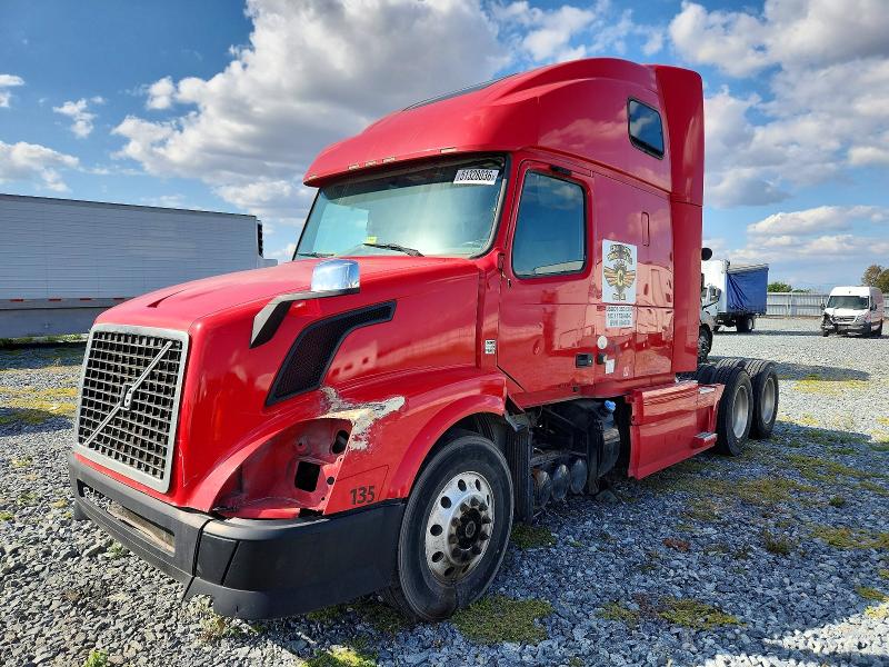 2015 Volvo VIN 4V4NC9EJ4FN183258 COPART salvage auction — STRIPPED, Wa - Dis/Dlr/Exp Only Clean Title, sold $600 on 2026-08-11 (photo 2)