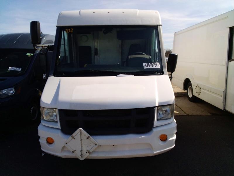 2012 Isuzu Reach VIN JALB4T176C7W00476 COPART salvage auction — NORMAL WEAR, Il - Certificate Of Title, sold $2,150 on 2026-07-08 (photo 5)