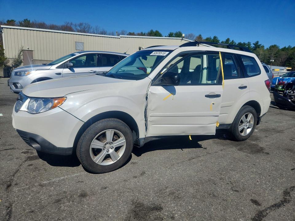 2013 Subaru Forester VIN JF2SHABCXDH425197 COPART salvage auction — SIDE, Id - Salvage Certificate Of Title, sold $1,550 on 2026-07-28 (photo 1)