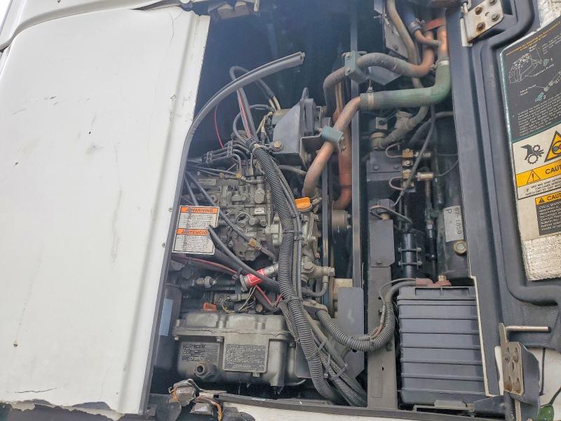 2013 Utility Vs2ra VIN 1UYVS2538DM510319 COPART salvage auction — FRONT END, IL - CERTIFICATE OF TITLE (P), sold $1,900 on 2026-07-07 (photo 7)