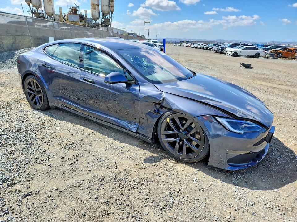 2023 Tesla Model s VIN 5YJSA1E50PF517598 COPART salvage auction — FRONT END, Salvage Title, sold $22,200 on 2026-07-10 (photo 4)