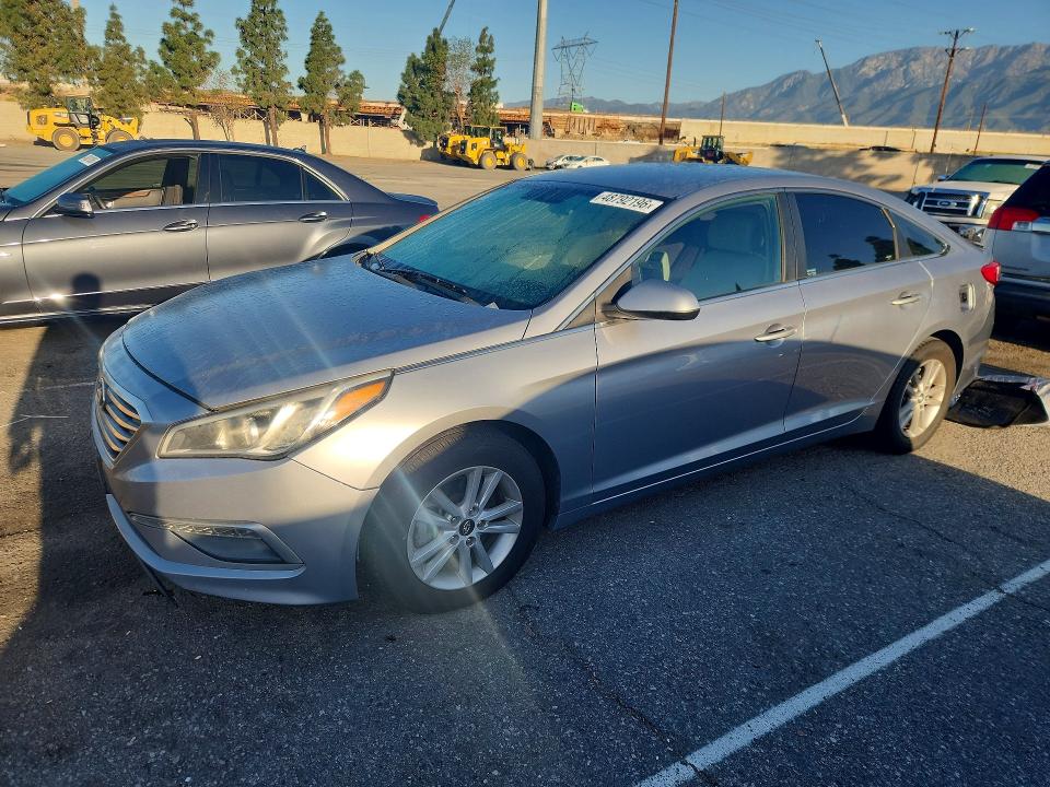 2015 Hyundai Sonata VIN 5NPE24AF3FH176286 COPART salvage auction — MINOR DENT/SCRATCHES, Ca - Dis/Dlr/Exp Only Clean Title, sold $750 on 2026-07-09 (photo 1)