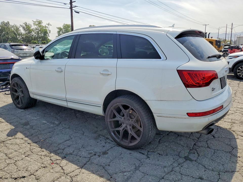 2015 Audi Q7 VIN WA1CGAFE6FD004650 COPART salvage auction — MINOR DENT/SCRATCHES, Ca - Dis/Dlr/Exp Only Clean Title, sold $2,500 on 2026-07-20 (photo 2)