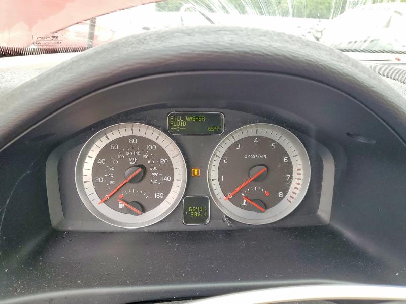 2011 Volvo C70 VIN YV1672MC6BJ116882 COPART salvage auction — MECHANICAL, MT - CERT OF TITLE-REBUILT SALVAGE, sold $300 on 2026-07-28 (photo 9)