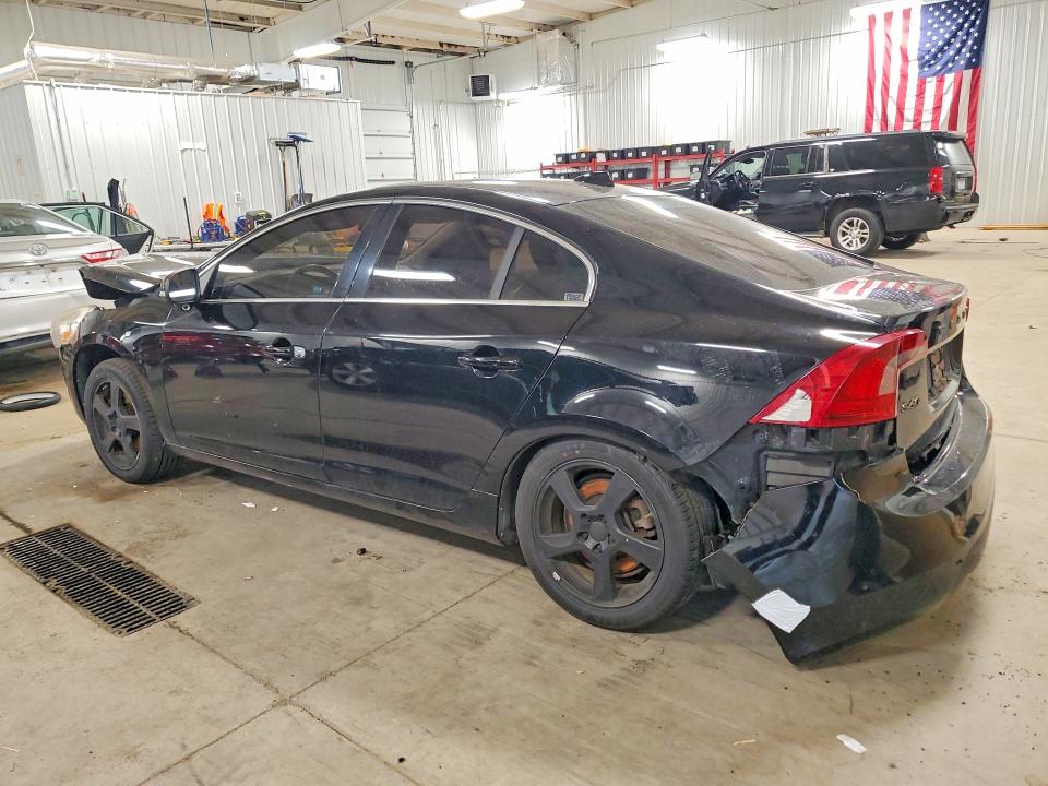 2013 Volvo S60 VIN YV1612FH4D2211397 COPART salvage auction — FRONT END, Mn - Cert Of Title-Prior Salvage, sold $900 on 2026-07-07 (photo 2)