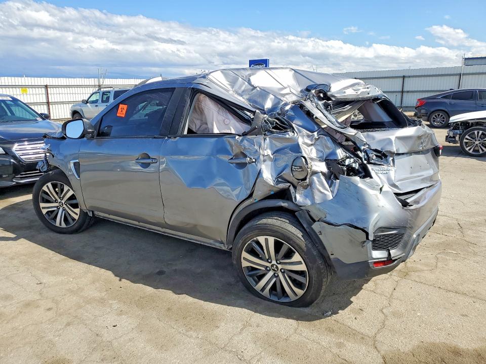 2021 Mitsubishi Outlander VIN JA4ARUAU3MU023381 COPART salvage auction — ROLLOVER, Salvage Title, sold $775 on 2026-07-17 (photo 2)