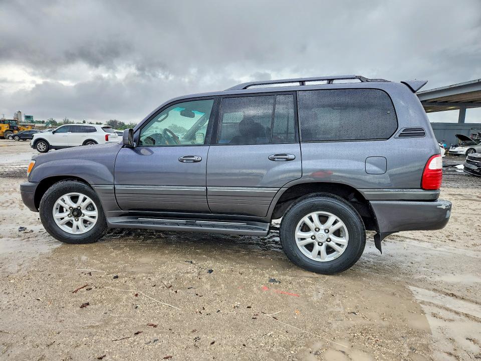 2004 Lexus Lx 470 VIN JTJHT00W943547090 COPART salvage auction — REAR END, Fl - Certificate Of Title (P), sold $11,400 on 2026-07-07 (photo 2)