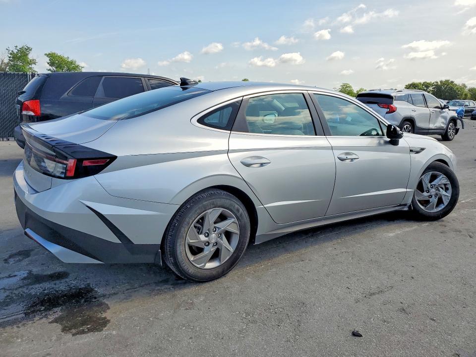 2025 Hyundai Sonata VIN KMHL24JA5SA429066 COPART salvage auction — SIDE, FL, sold $10 on 2026-07-28 (photo 3)