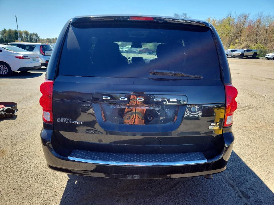 2019 Dodge Grand caravan VIN 2C4RDGEG6KR695622 COPART salvage auction — MINOR DENT/SCRATCHES, Ct - Certificate Of Title, sold $3,100 on 2026-08-18 (photo 6)