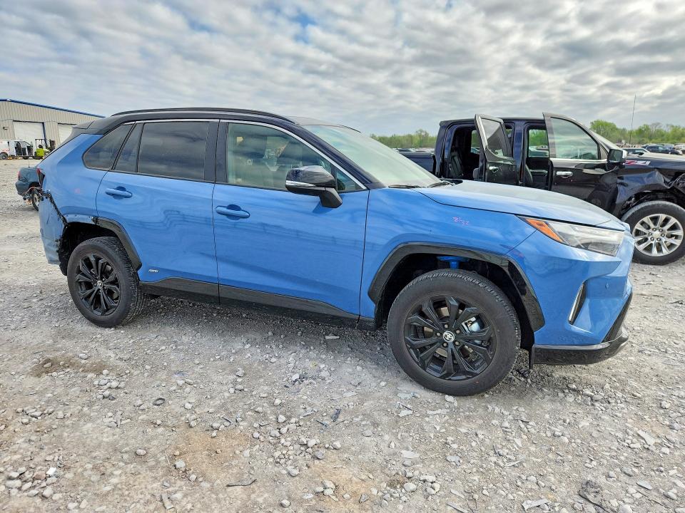 2025 Toyota Rav 4 VIN JTME6RFV3SJ077440 COPART salvage auction — REAR END, Il - Salvage Certificate, sold $18,600 on 2026-07-27 (photo 4)