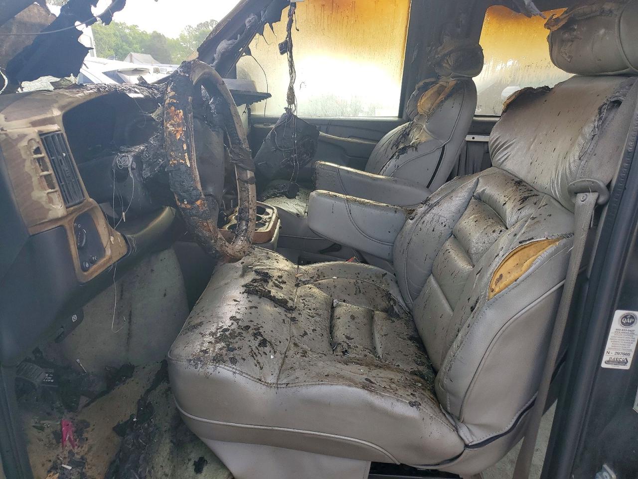 2005 Chevrolet Express 1500 VIN 1GBFG15T351173323 COPART salvage auction — Burn, AL - CERT OF TITLE-SALVAGE TITLE, sold $275 on 2026-07-09 (photo 7)