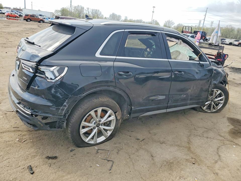 2025 Audi Q3 VIN WA1DECF30S1004529 COPART salvage auction — ROLLOVER, Az - Cert Of Title - Salvage, sold $575 on 2026-07-09 (photo 3)