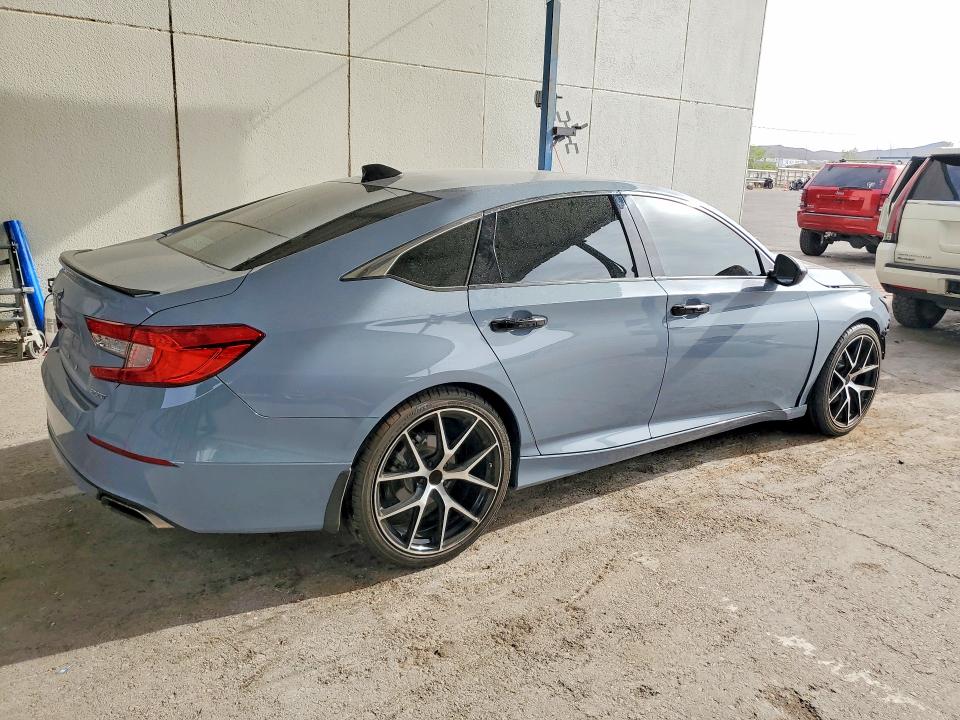 2022 Honda Accord VIN 1HGCV1F32NA083083 COPART salvage auction — FRONT END, Tx - Salvage Vehicle Title, sold $6,000 on 2026-07-10 (photo 3)