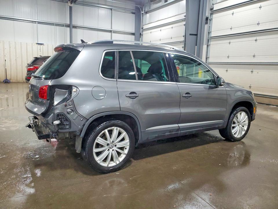 2013 Volkswagen Tiguan VIN WVGBV3AX2DW607748 COPART salvage auction — REAR END, Mn - Cert Of Title-Prior Salvage, sold $525 on 2026-07-09 (photo 3)