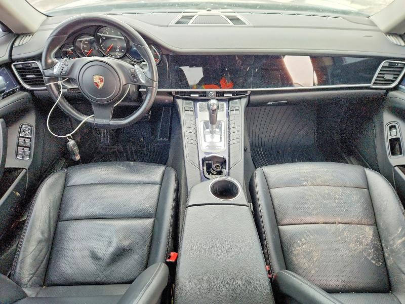 2011 Porsche Panamera VIN WP0AA2A70BL011168 COPART salvage auction — VANDALISM, ON - PERMIT NO BRAND - UNFIT, sold $1,750 on 2026-07-28 (photo 8)