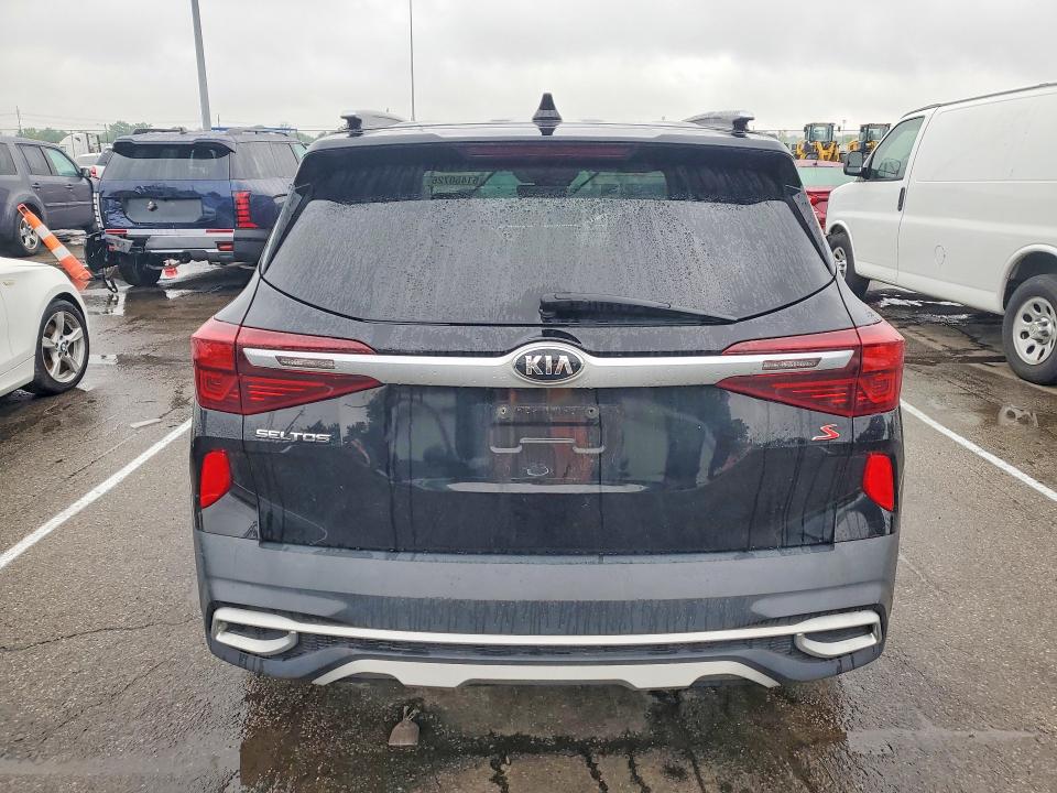 2021 Kia Seltos VIN KNDEUCAAXM7077913 COPART salvage auction — FRONT END, OH, sold $80 on 2026-07-29 (photo 6)