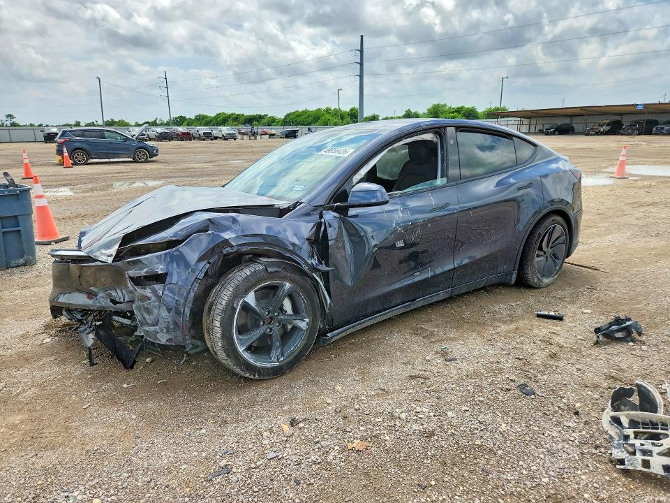 2026 Tesla Model y VIN 7SAYGDEE4TA383716 COPART salvage auction — FRONT END, Tx - Salvage Vehicle Title, sold $7,800 on 2026-07-22 (photo 1)