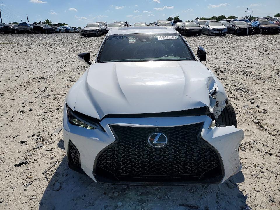 2022 Lexus Is VIN JTHAP1D25N5001767 COPART salvage auction — SIDE, Salvage Title, sold $6,100 on 2026-07-27 (photo 5)