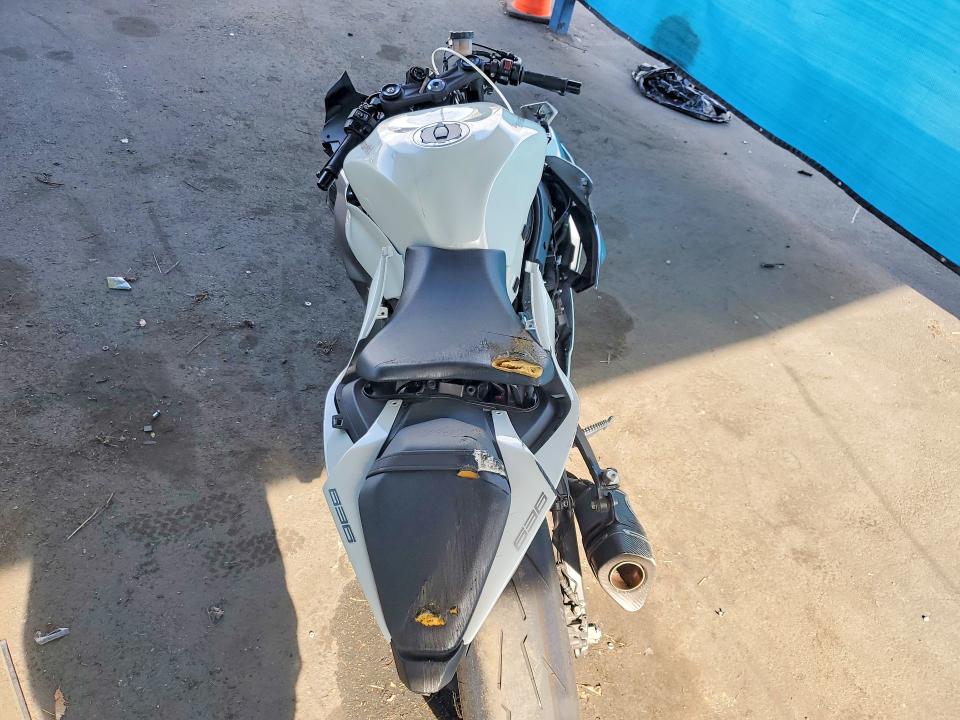 2025 Kawasaki Zx VIN JKBZXJJ16SA017484 COPART salvage auction — FRONT END, Ca - Salvage Certificate, sold $2,050 on 2026-07-09 (photo 4)
