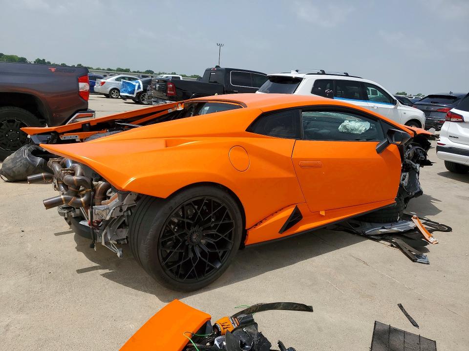 2023 Lamborghini Huracan VIN ZHWUA6ZX1PLA25445 COPART salvage auction — FRONT END, Tx - Salvage Vehicle Title, sold $126,000 on 2026-08-10 (photo 3)