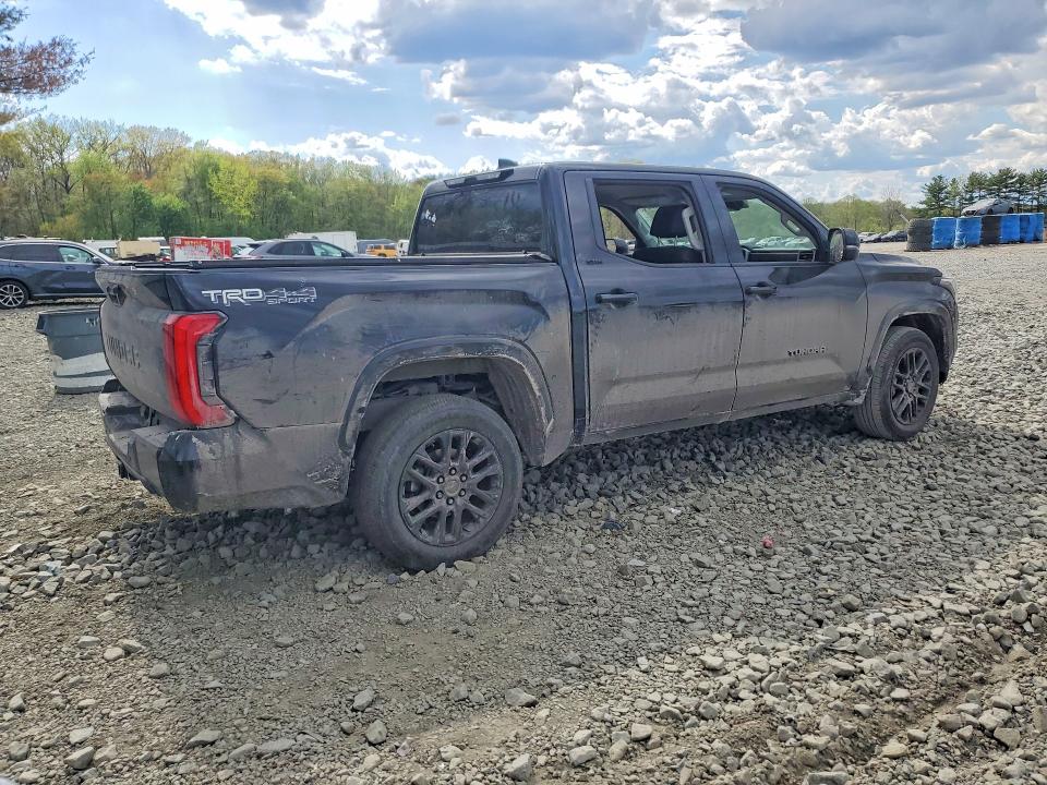 2024 Toyota Tundra VIN 5TFLA5DB7RX204348 COPART salvage auction — VANDALISM, Ny - Certificate Of Title, sold $300 on 2026-07-27 (photo 3)