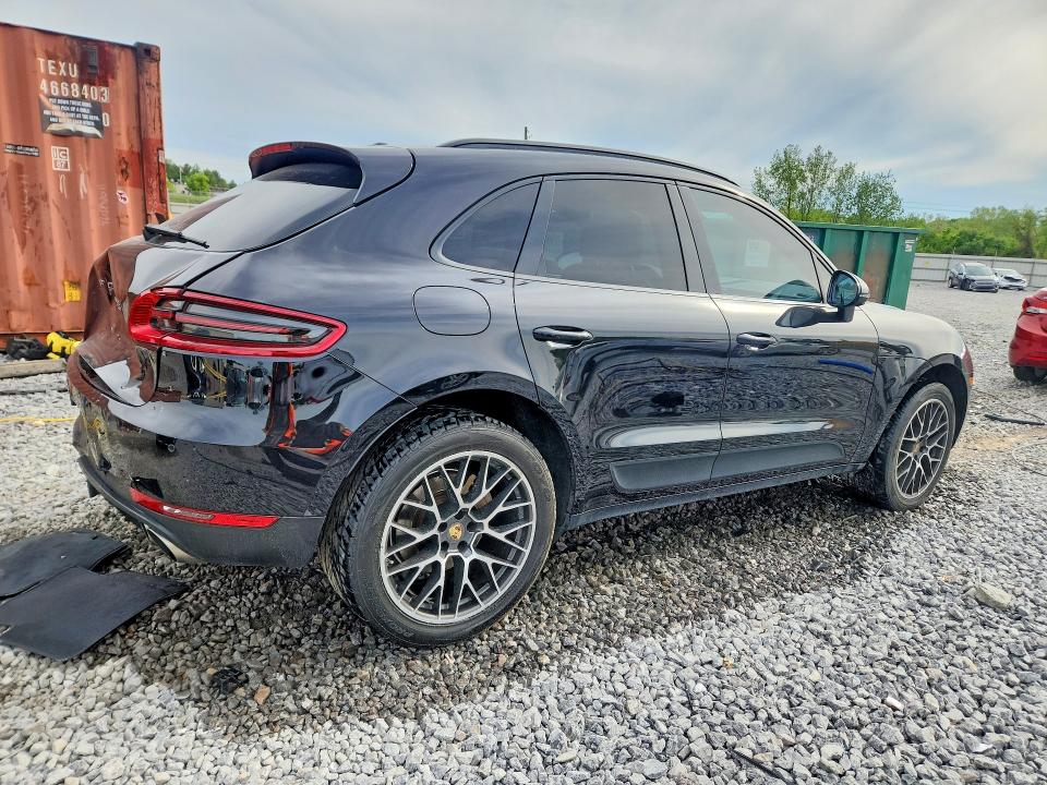 2017 Porsche Macan VIN WP1AB2A5XHLB17792 COPART salvage auction — REAR END, Al - Cert Of Title-Salvage Title, sold $300 on 2026-08-04 (photo 3)