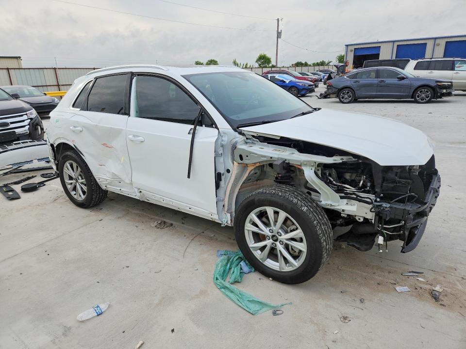 2025 Audi Q3 VIN WA1DECF31S1081734 COPART salvage auction — FRONT END, Tx - Salvage Vehicle Title, sold $12,500 on 2026-07-10 (photo 4)