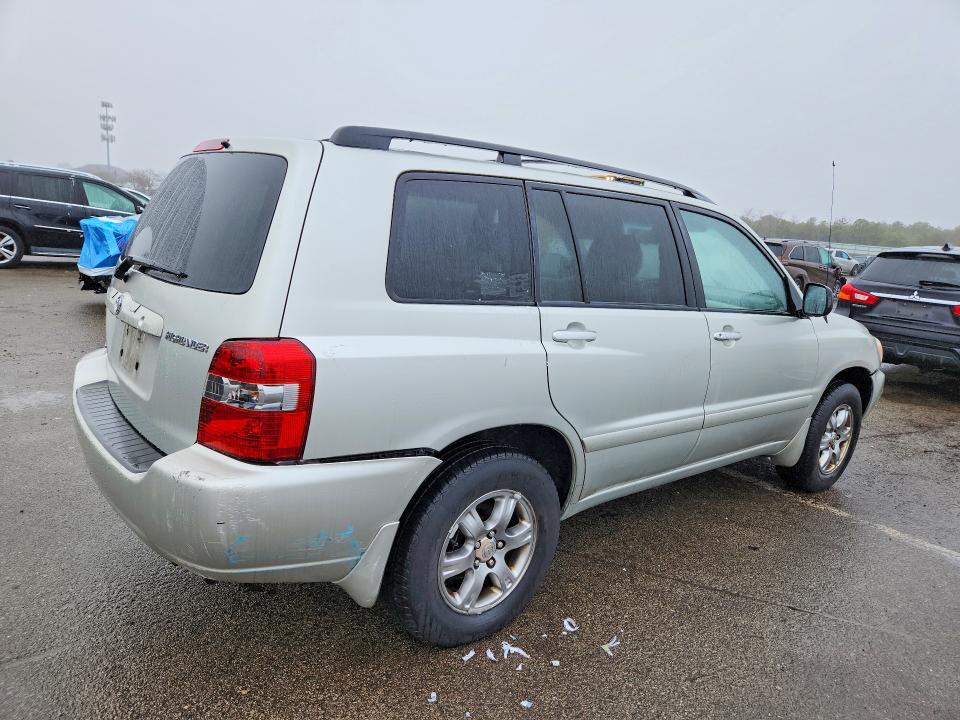 2005 Toyota Highlander VIN JTEEP21A740053820 COPART salvage auction — MINOR DENT/SCRATCHES, Ny - Cert Of Title-Parts Only, sold $900 on 2026-07-06 (photo 3)