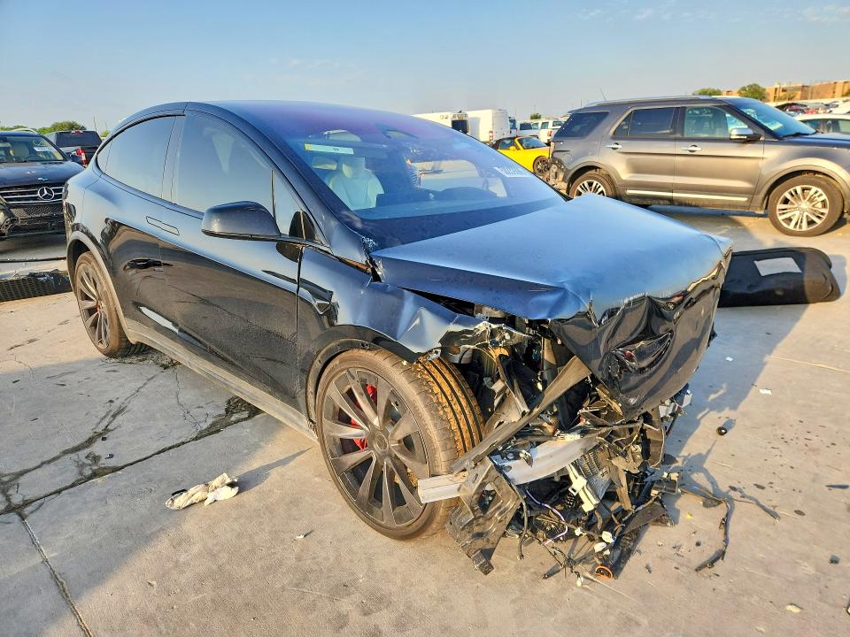 2024 Tesla Model x VIN 7SAXCBE62RF440396 COPART salvage auction — FRONT END, Tx - Certificate Of Title, sold $12,200 on 2026-07-23 (photo 4)