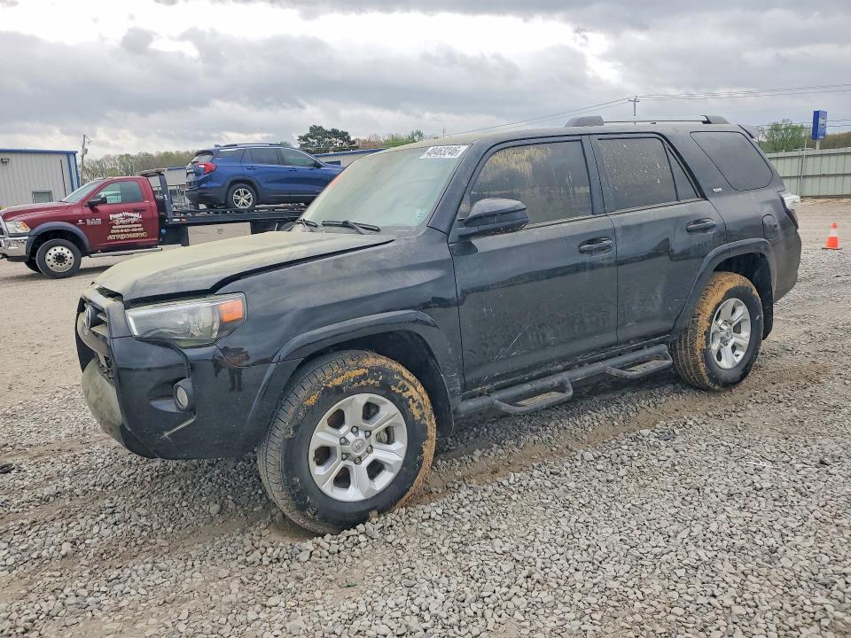 2020 Toyota 4runner VIN JTEBU5JR3L5824746 — COPART salvage auction photo