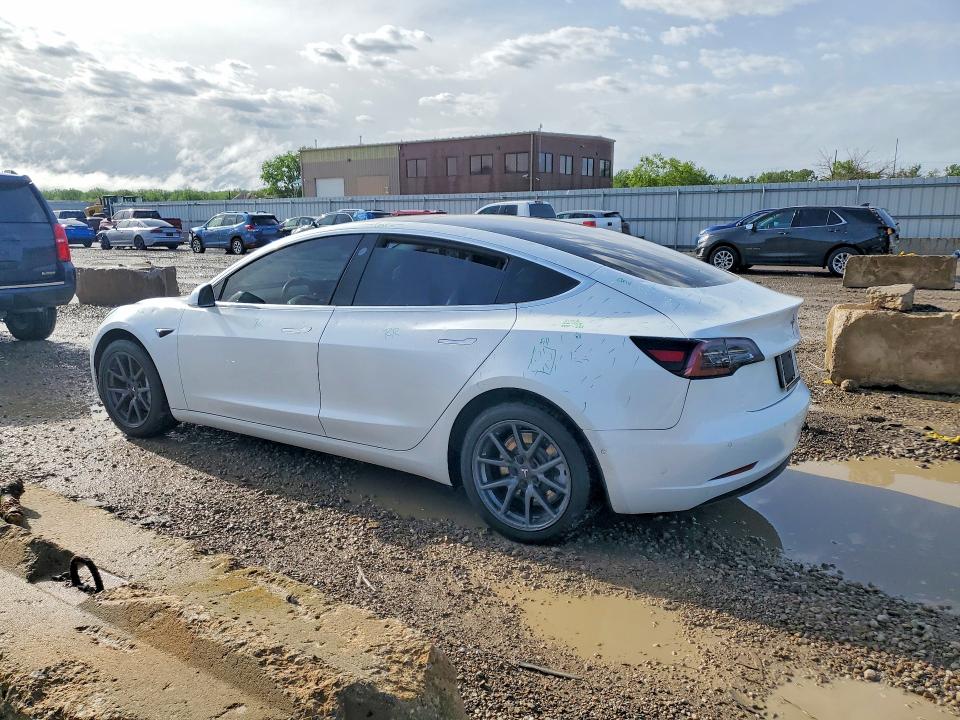 2019 Tesla Model 3 VIN 5YJ3E1EA0KF483001 COPART salvage auction — HAIL, Ks - Cert Of Title-Salvage, sold $8,700 on 2026-07-09 (photo 2)
