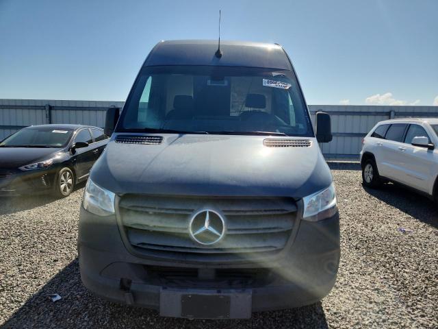 2019 Mercedes-benz Sprinter VIN WD4PF1CD1KP129074 COPART salvage auction — NORMAL WEAR, Fl - Certificate Of Title, sold $9,800 on 2026-07-24 (photo 5)