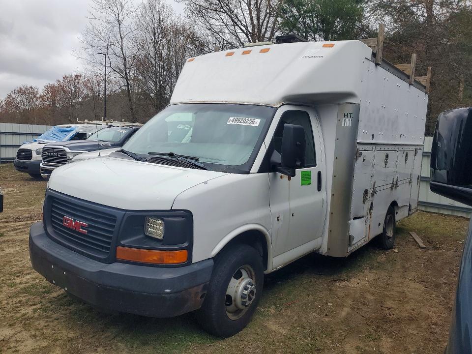 2004 Gmc Savana VIN 1GDJG31U241199552 COPART salvage auction — SIDE, RI - SALVAGE CERTIFICATE OF TITLE, sold $100 on 2026-07-09 (photo 1)