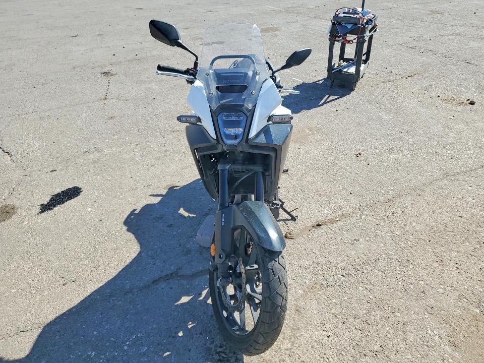 2025 Honda Cb VIN MLHPC7254S5100175 COPART salvage auction — SIDE, Id - Salvage Certificate Of Title, sold $1,450 on 2026-07-02 (photo 2)