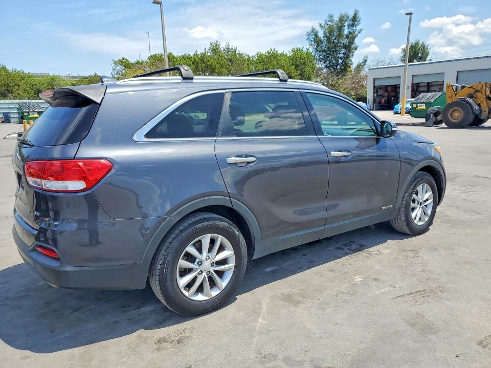 2017 Kia Sorento VIN 5XYPGDA52HG292350 COPART salvage auction — NORMAL WEAR, In - Certificate Of Title (P), sold $2,550 on 2026-07-02 (photo 3)